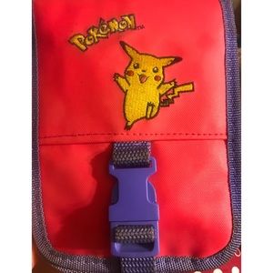 Pokémon — Pikachu Gameboy Color carrying case